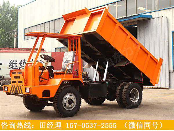 礦用四不像車要經常對柴油機進行定期的檢查